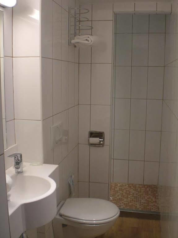 Hotel Valence Sud Soyons Εξωτερικό φωτογραφία
